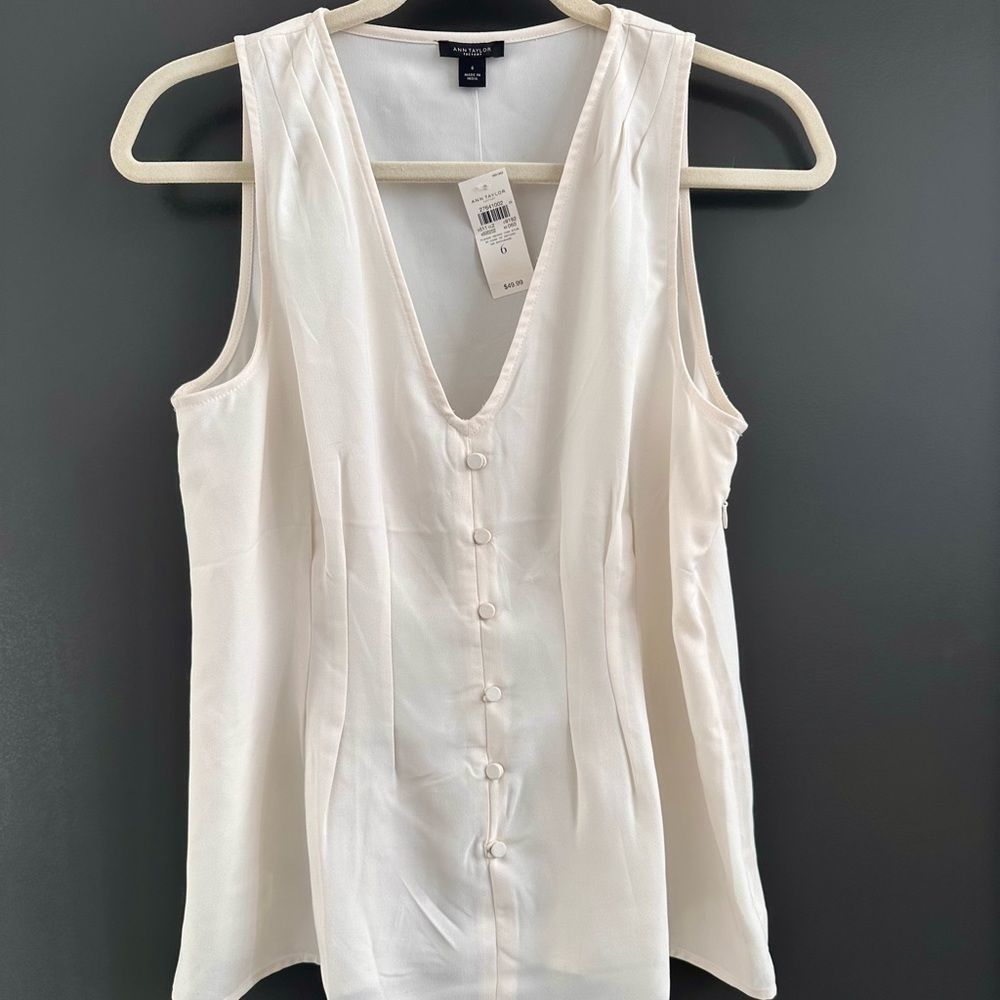Ann Taylor: classic sleeveless shell 6